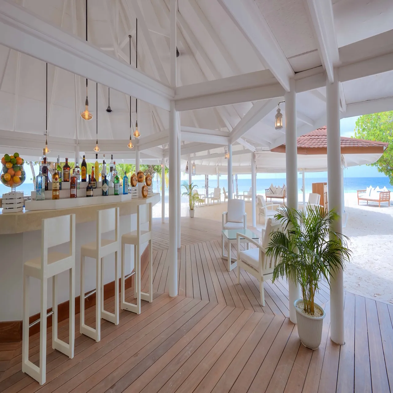 Bar at Diamonds Athuruga on Athuruga, Maldives