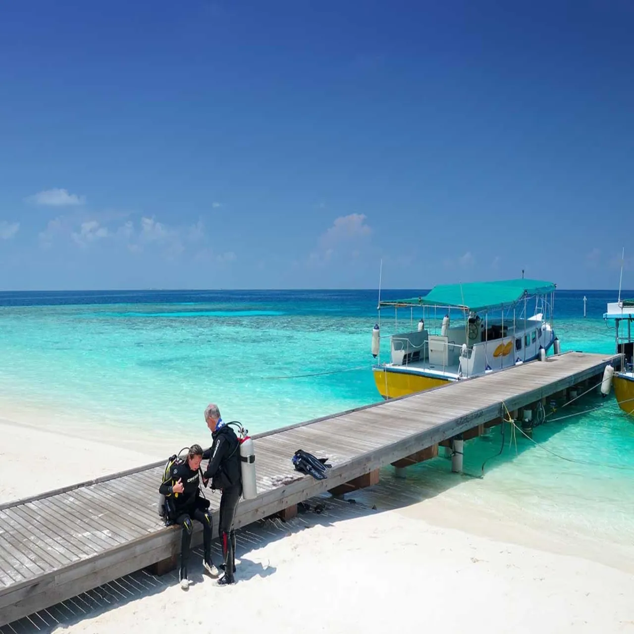 Diving at Embudu Village on Embudu, Maldives