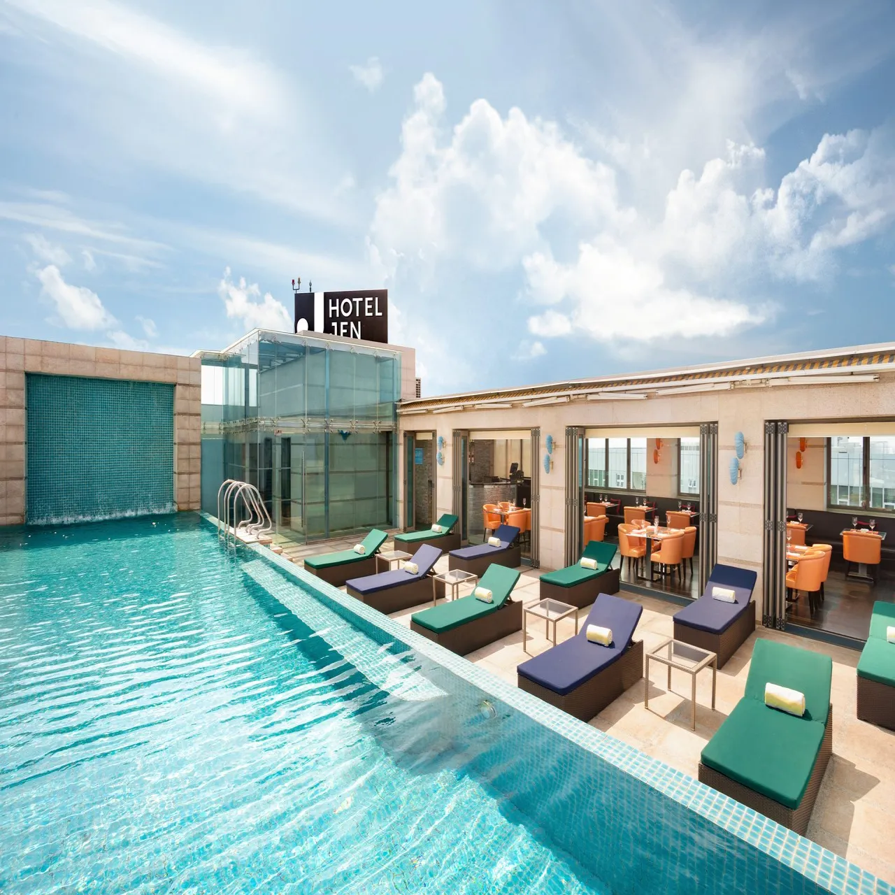 Rooftop Infinity Pool at Hotel Jen Malé by Shangri-La on Malé, Maldives