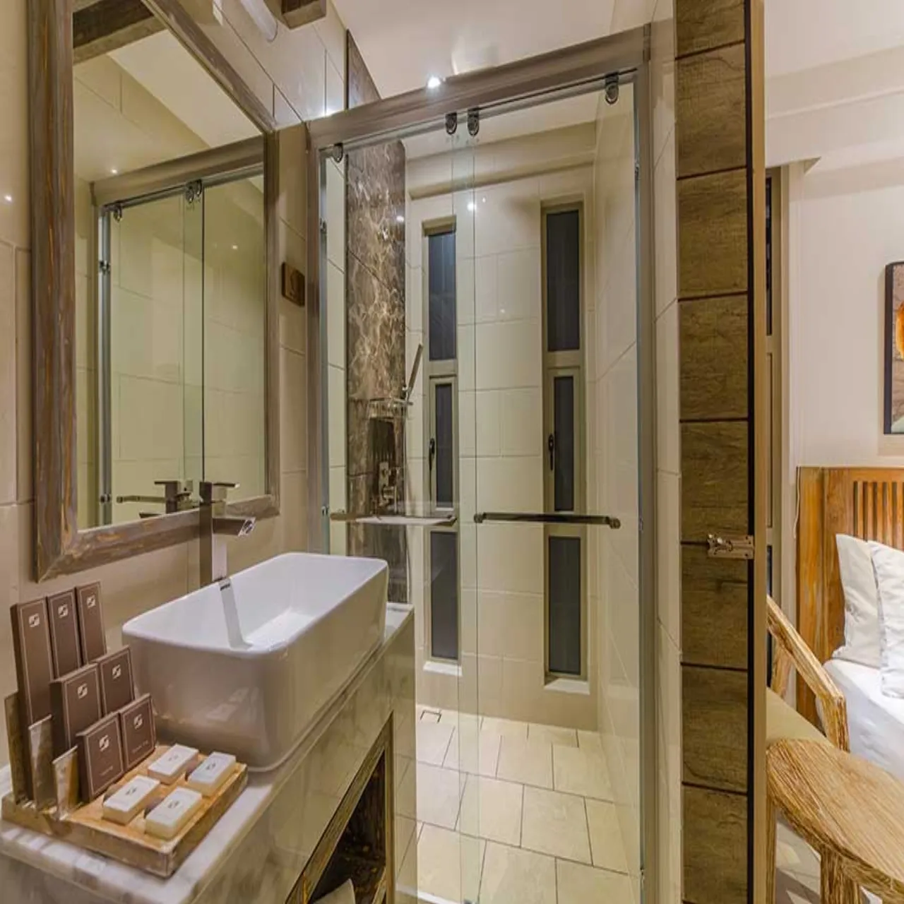 Room Deluxe at Hotel Ocean Grand on Hulhumalé, Maldives