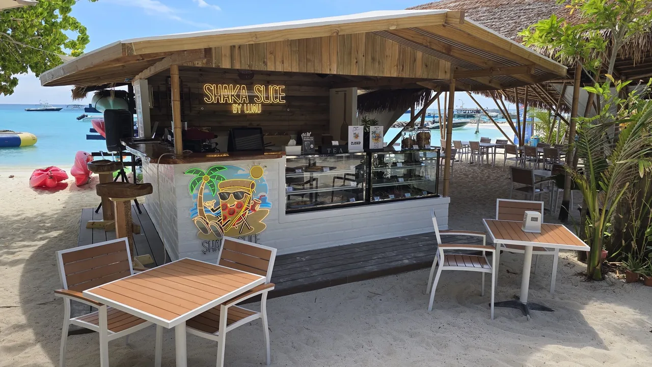 Shaka Slice by Luau, the beachside cafe at Luau Beach Inn