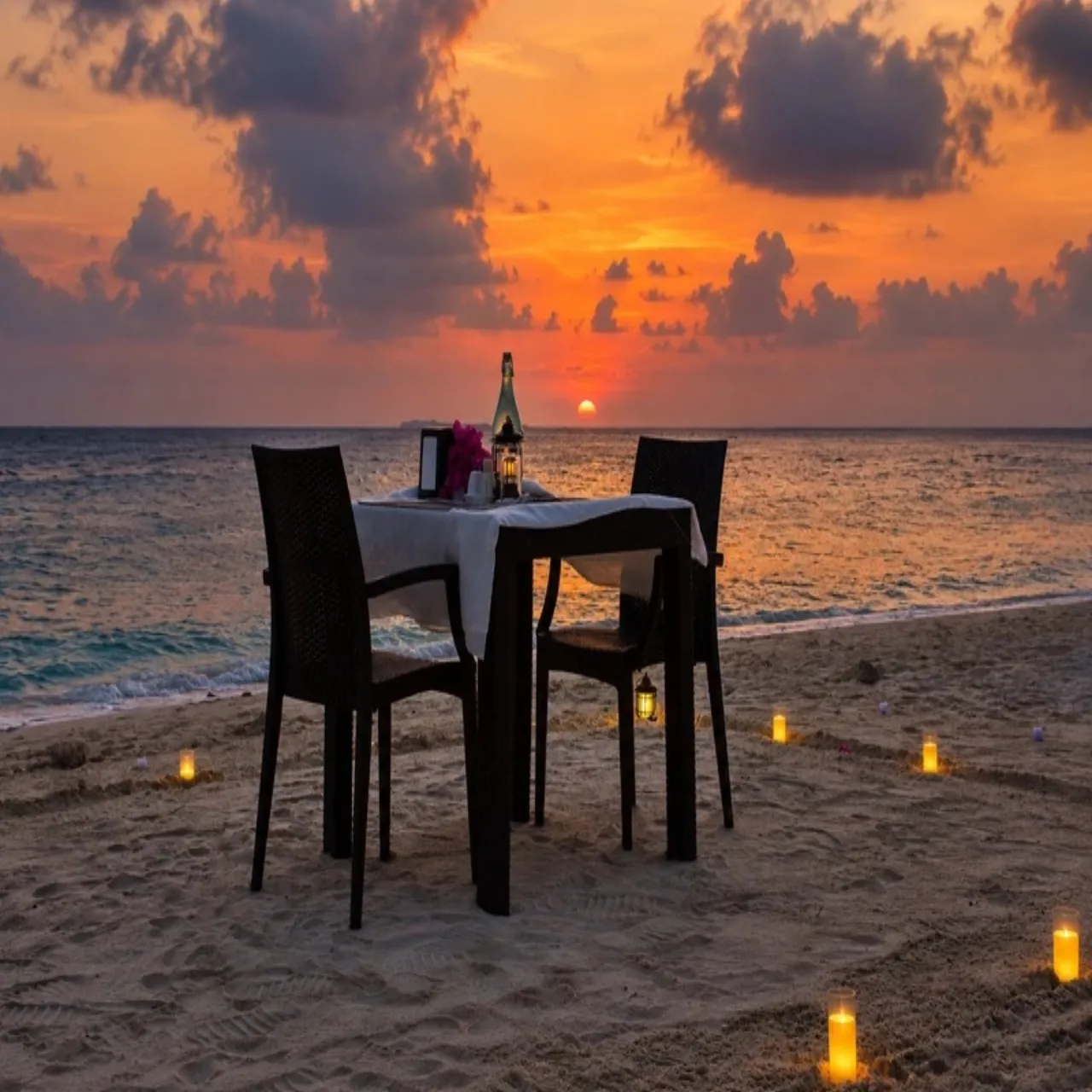 Dining at Nala Veli Beach & Spa on Ukulhas, Maldives