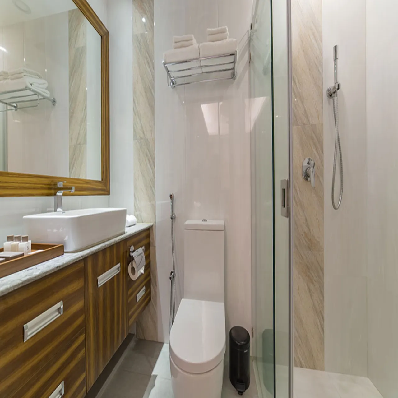 Room Deluxe Double at Samann Host on Hulhumalé, Maldives