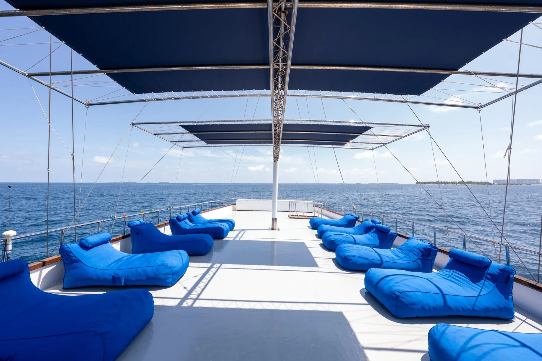 Upper deck aboard Kethi with space to enjoy the Maldives sea breeze