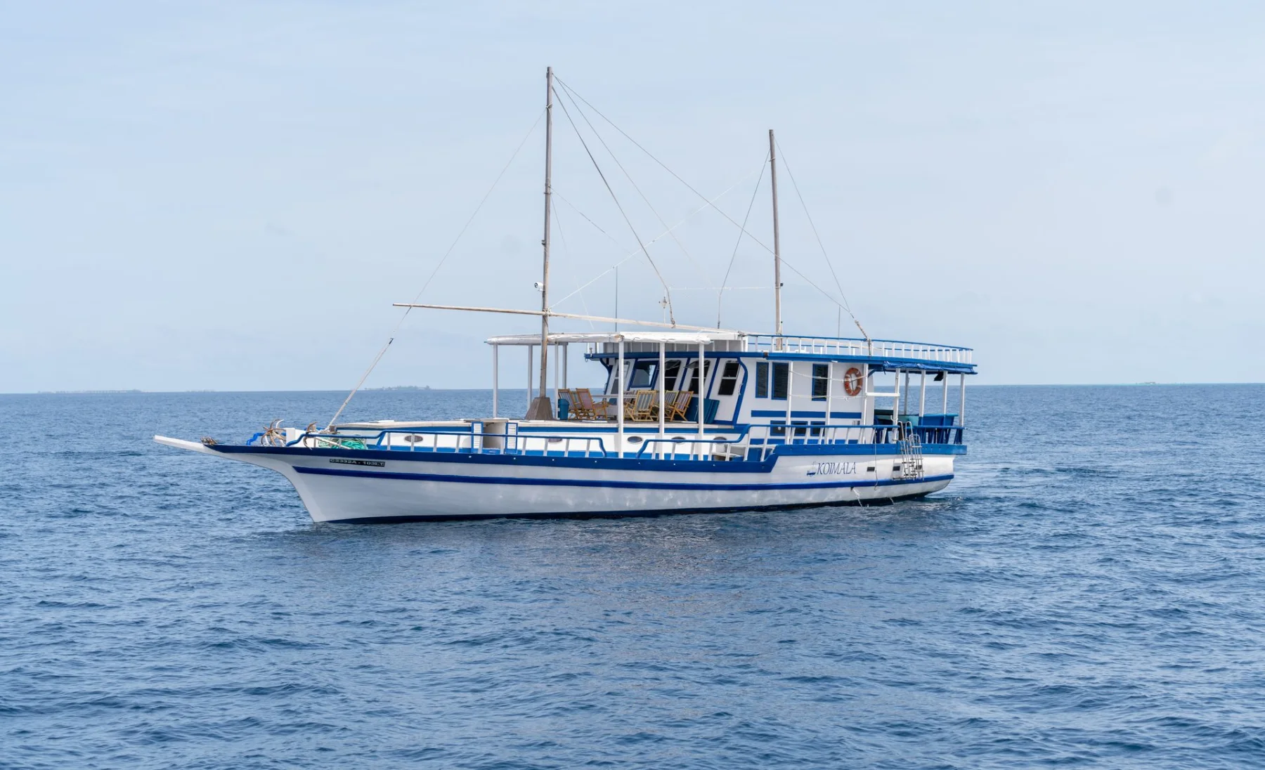 Maldives Private Yacht Cruise Malé, Ari, Vaavu & Meemu Maldives package